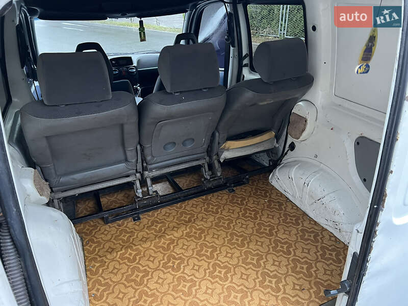 Грузовой фургон Fiat Doblo 2003 в Смеле фото 14 Грузовой фургон Fiat Doblo 2003 в Смеле
