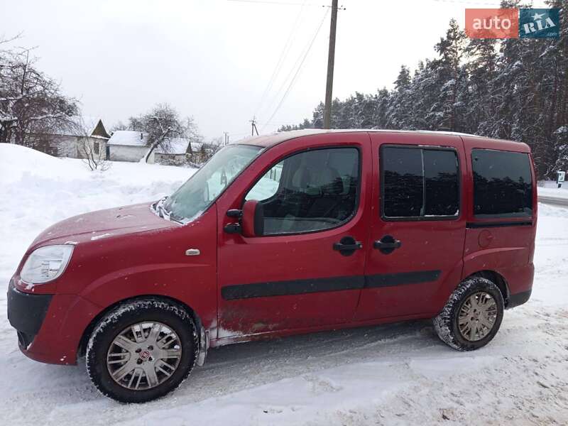 Минивэн Fiat Doblo 2006 в Дубно