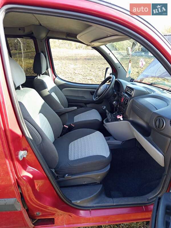 Минивэн Fiat Doblo 2006 в Дубно