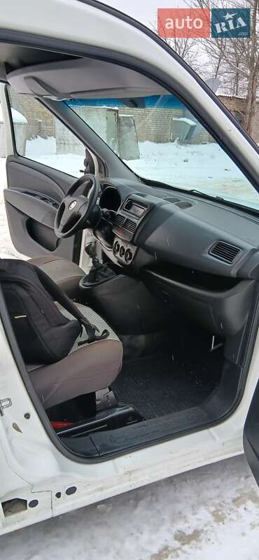Грузовой фургон Fiat Doblo 2011 в Киеве