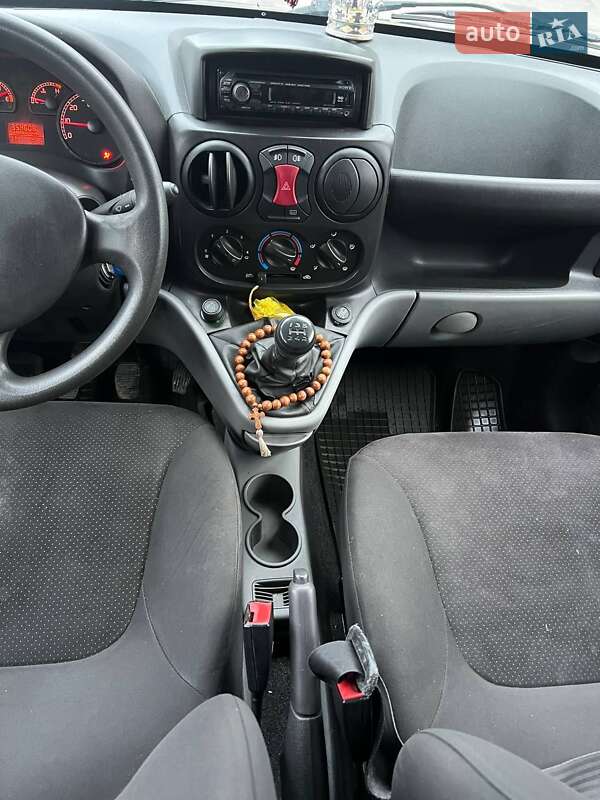 Минивэн Fiat Doblo 2008 в Калиновке