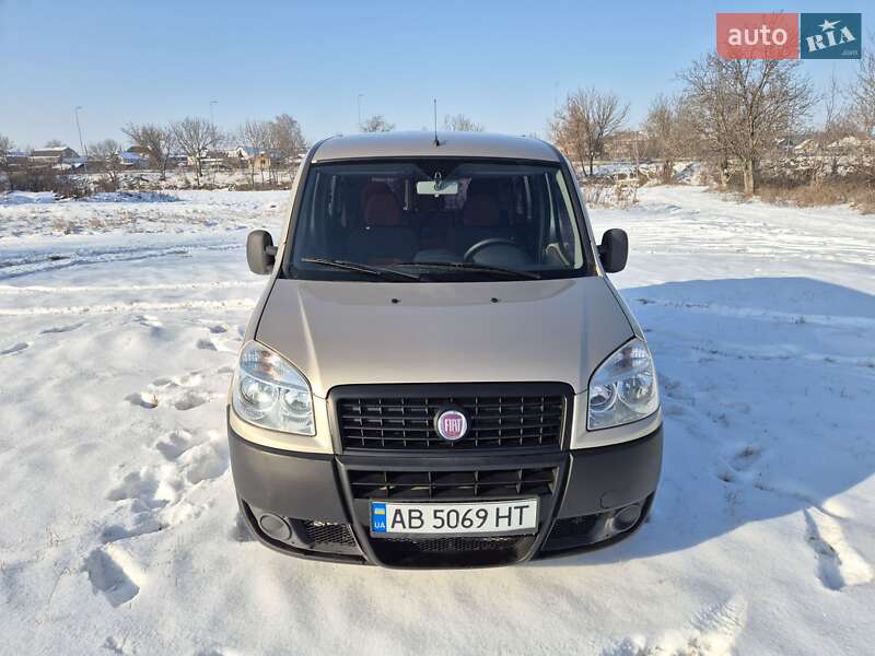 Минивэн Fiat Doblo 2012 в Ямполе