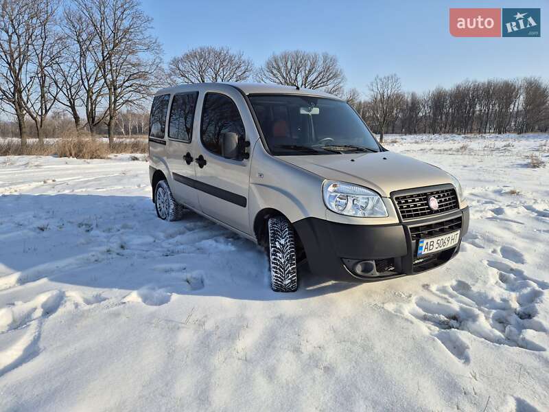 Минивэн Fiat Doblo 2012 в Ямполе
