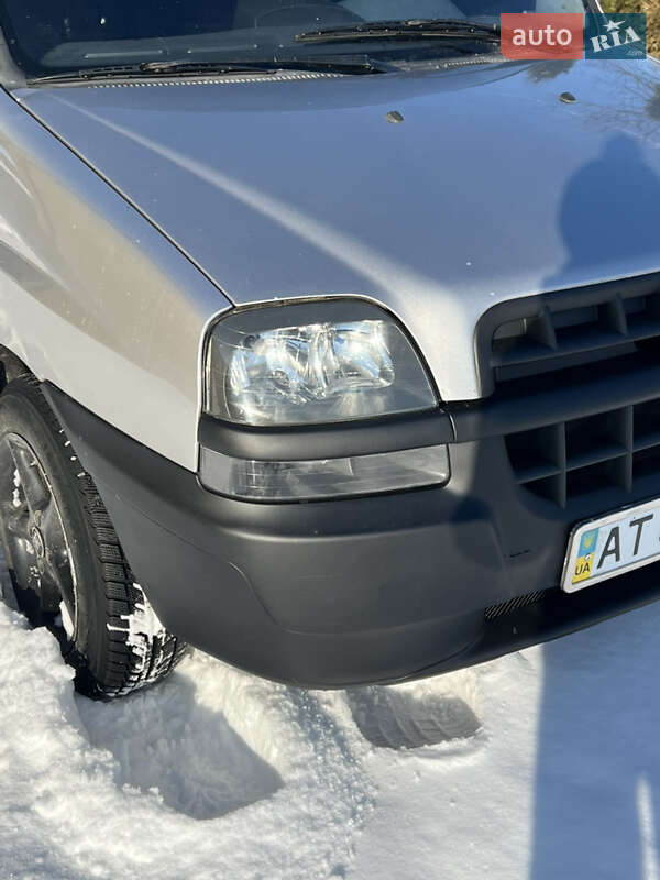 Минивэн Fiat Doblo 2001 в Городенке