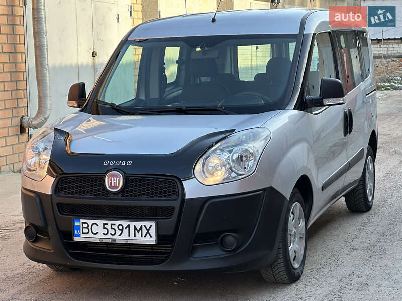 Минивэн Fiat Doblo 2011 в Николаеве