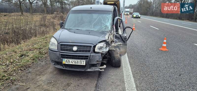 Минивэн Fiat Doblo 2008 в Киеве фото Минивэн Fiat Doblo 2008 в Киеве