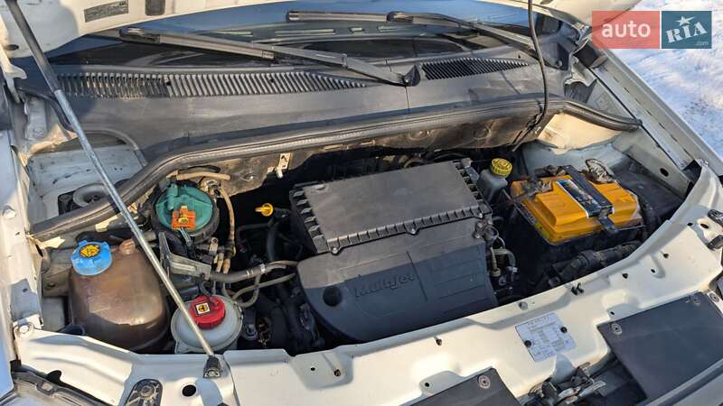 Минивэн Fiat Doblo 2007 в Косове фото 31 Минивэн Fiat Doblo 2007 в Косове