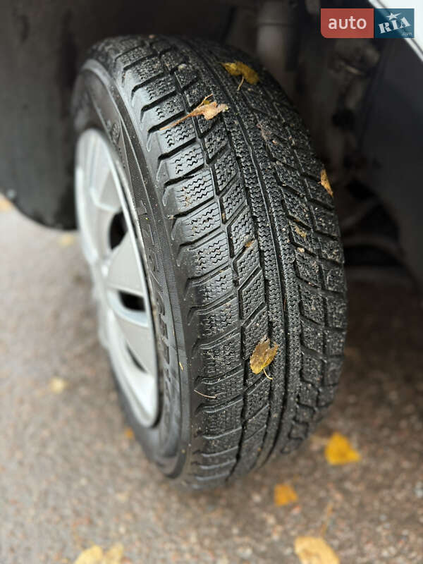 Грузовой фургон Fiat Doblo 2002 в Киеве фото 5 Грузовой фургон Fiat Doblo 2002 в Киеве