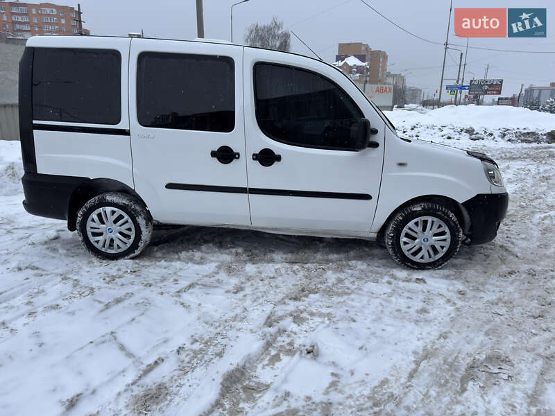 Минивэн Fiat Doblo 2006 в Тернополе фото 5 Минивэн Fiat Doblo 2006 в Тернополе