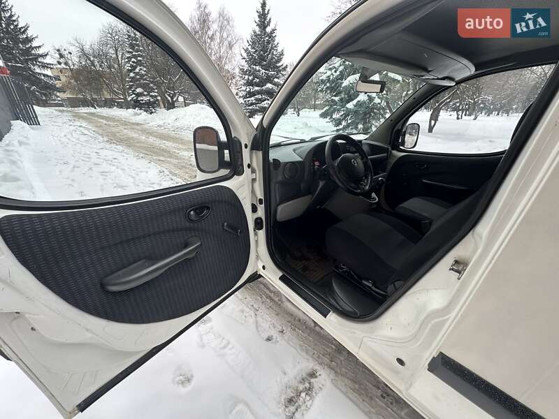 Мінівен Fiat Doblo 2006 в Рівному фото 18 Мінівен Fiat Doblo 2006 в Рівному