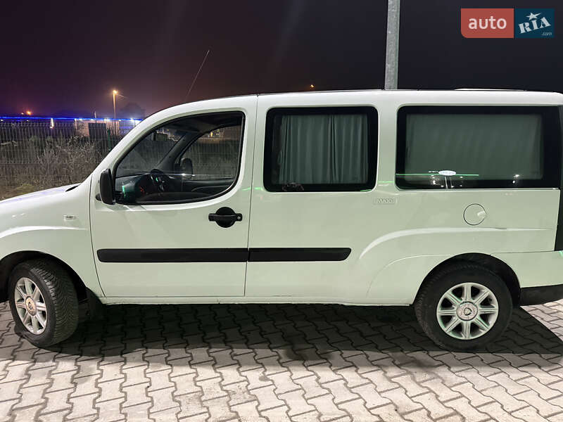 Минивэн Fiat Doblo 2005 в Каменец-Подольском