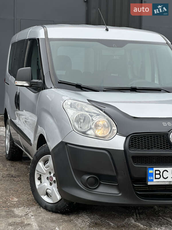 Минивэн Fiat Doblo 2011 в Николаеве