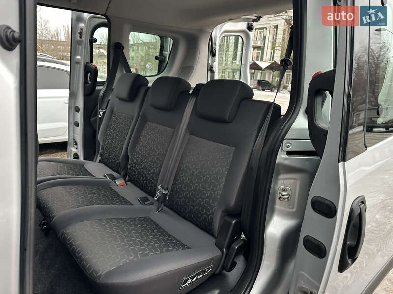 Минивэн Fiat Doblo 2011 в Николаеве