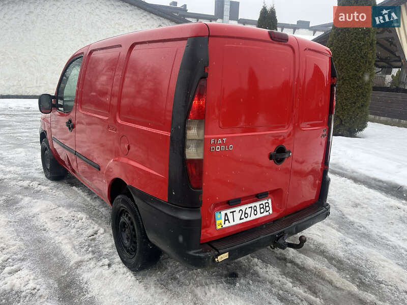 Грузовой фургон Fiat Doblo 2004 в Косове