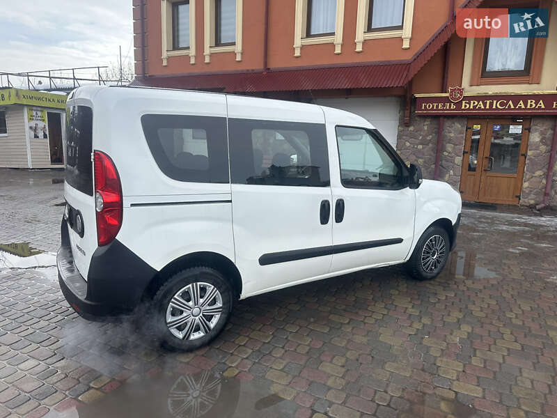 Минивэн Fiat Doblo 2011 в Тернополе фото 3 Минивэн Fiat Doblo 2011 в Тернополе