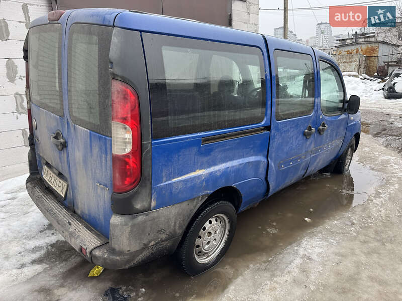 Минивэн Fiat Doblo 2008 в Киеве