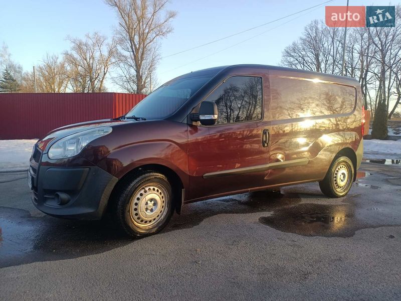 Вантажний фургон Fiat Doblo 2012 в Києві фото 11 Вантажний фургон Fiat Doblo 2012 в Києві