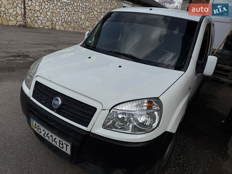 Вантажний фургон Fiat Doblo 2006 в Вінниці