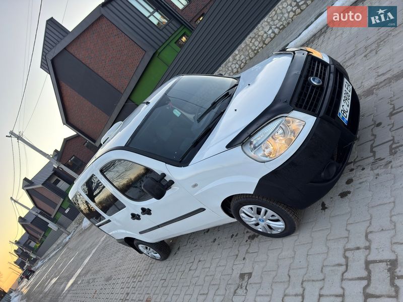 Минивэн Fiat Doblo 2006 в Тернополе