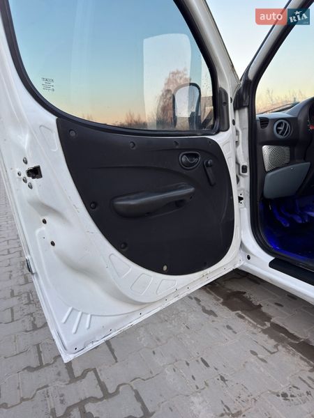 Минивэн Fiat Doblo 2006 в Тернополе