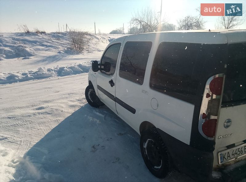 Минивэн Fiat Doblo 2006 в Ровно