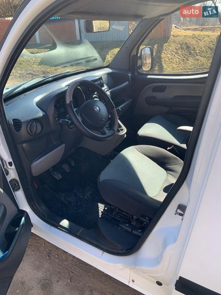 Минивэн Fiat Doblo 2008 в Черновцах