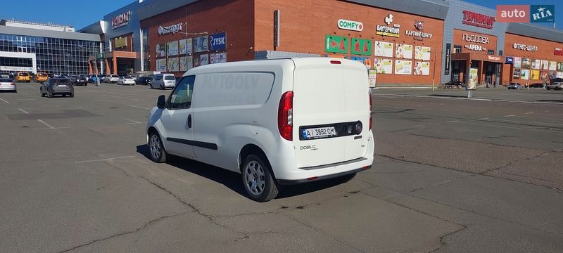 Вантажний фургон Fiat Doblo 2016 в Києві
