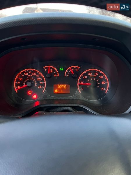 Минивэн Fiat Doblo 2010 в Дрогобыче