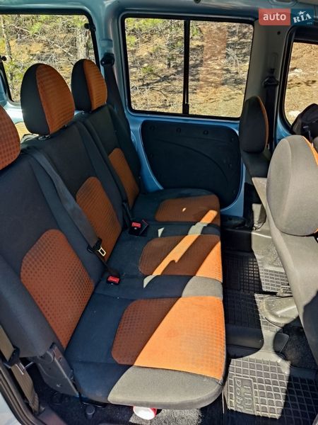 Минивэн Fiat Doblo 2007 в Киеве