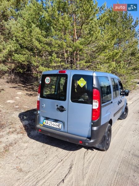 Минивэн Fiat Doblo 2007 в Киеве