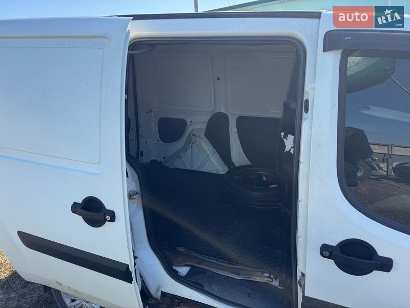 Грузовой фургон Fiat Doblo 2012 в Мироновке