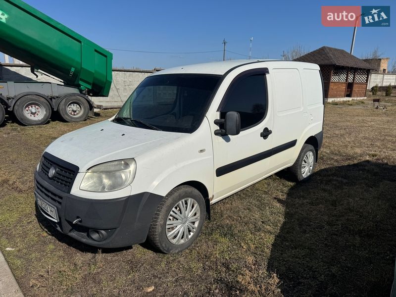 Грузовой фургон Fiat Doblo 2012 в Мироновке