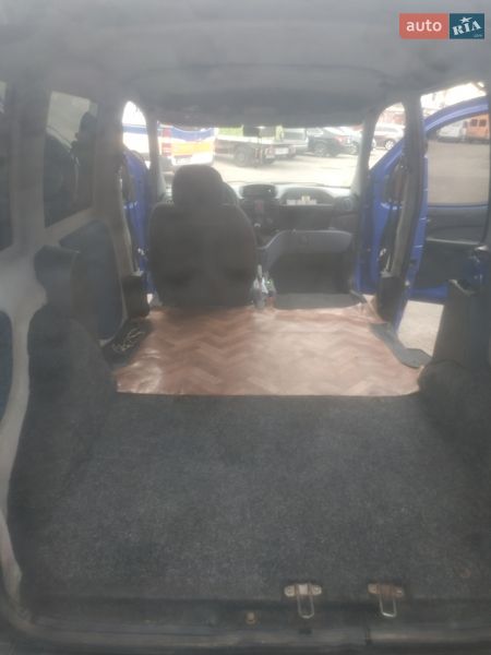 Минивэн Fiat Doblo 2005 в Киеве