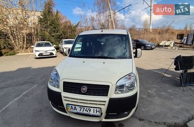 Мінівен Fiat Doblo 2008 в Києві