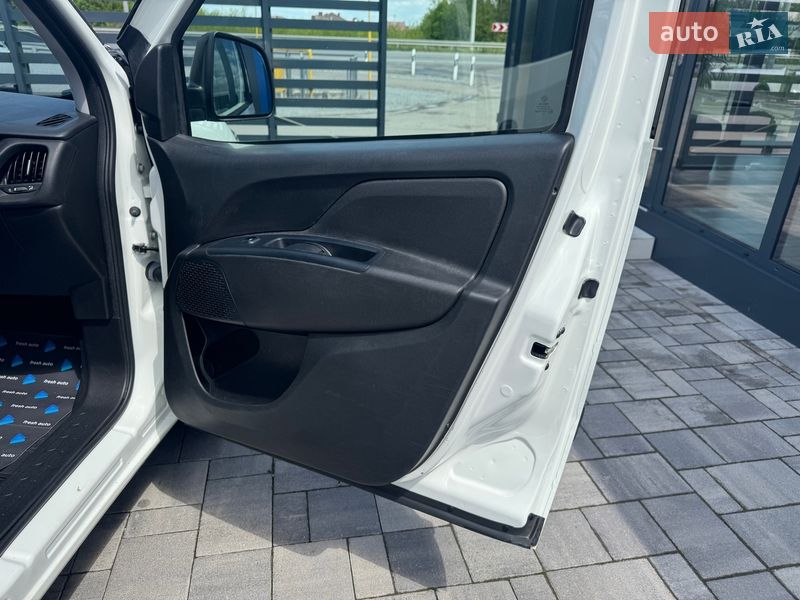 Вантажний фургон Fiat Doblo 2020 в Рівному