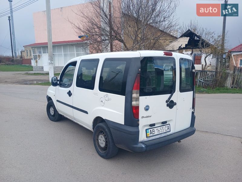 Минивэн Fiat Doblo 2005 в Браиловом