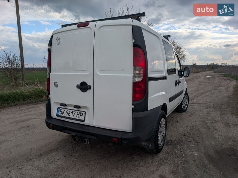 Минивэн Fiat Doblo 2008 в Ровно