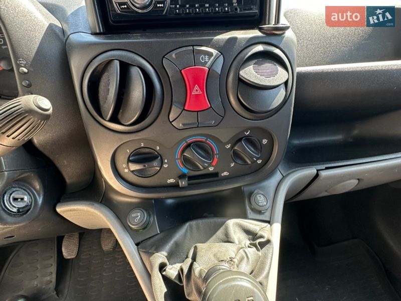 Грузопассажирский фургон Fiat Doblo 2015 в Киеве