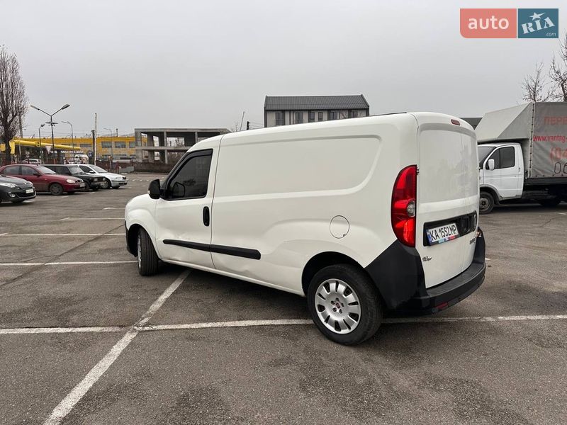 Грузопассажирский фургон Fiat Doblo 2012 в Киеве