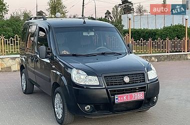 Минивэн Fiat Doblo 2010 в Киеве