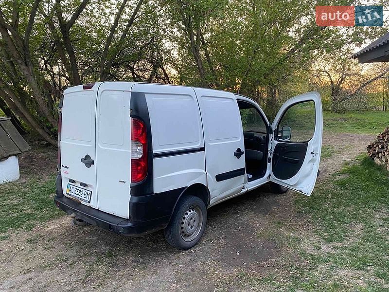 Грузовой фургон Fiat Doblo 2008 в Луцке