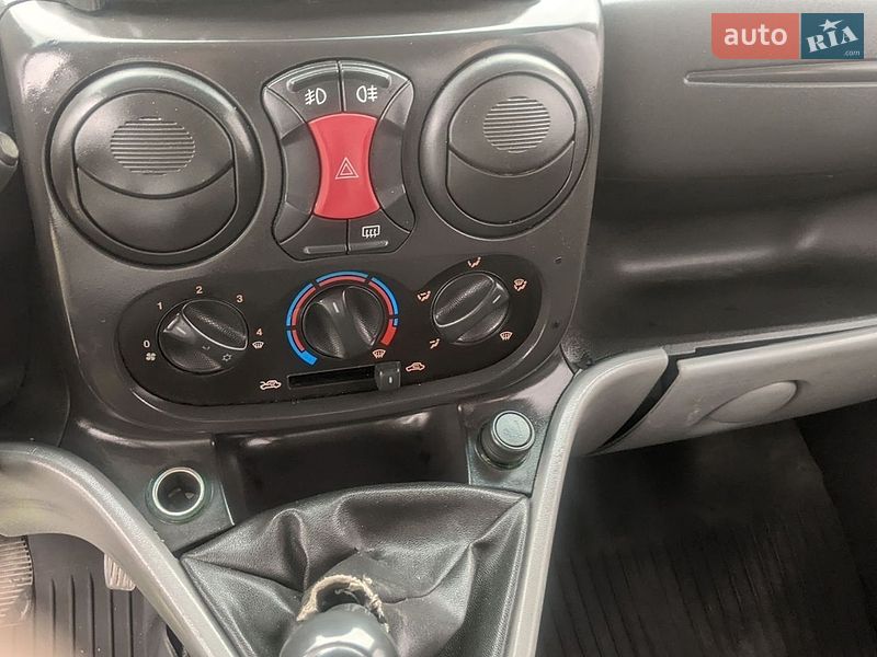 Минивэн Fiat Doblo 2006 в Ровно