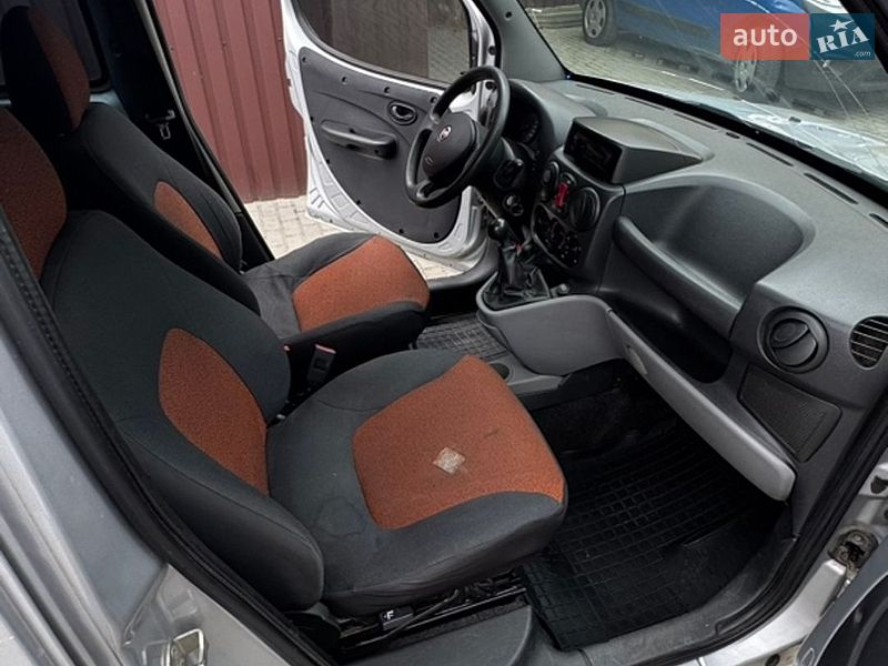 Мінівен Fiat Doblo 2015 в Києві фото 8 Мінівен Fiat Doblo 2015 в Києві