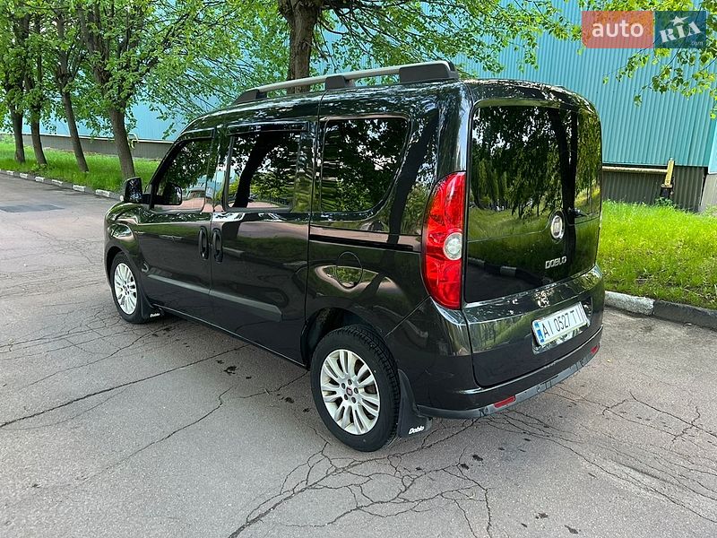 Минивэн Fiat Doblo 2012 в Житомире