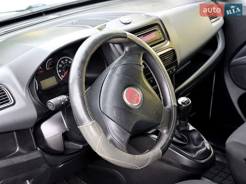 Минивэн Fiat Doblo 2011 в Львове
