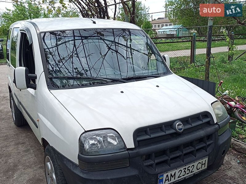Минивэн Fiat Doblo 2005 в Бродецком