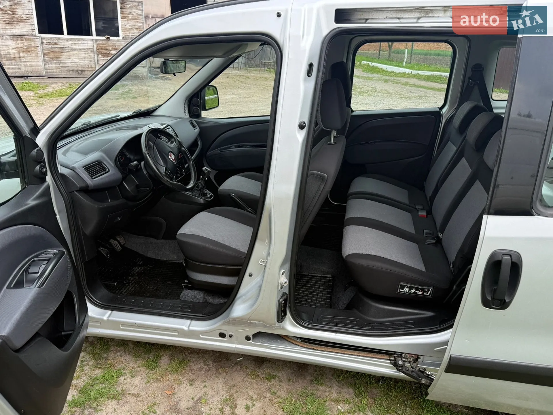 2010 Fiat Doblo - мініатюра 12