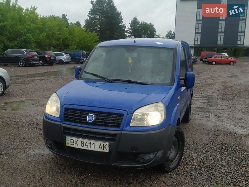 Минивэн Fiat Doblo 2008 в Ровно