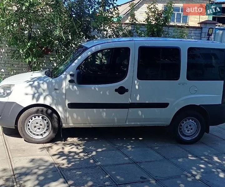 Fiat Doblo 2013
