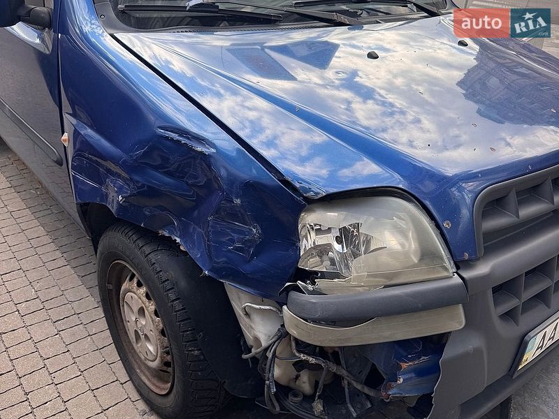 Мінівен Fiat Doblo 2003 в Києві